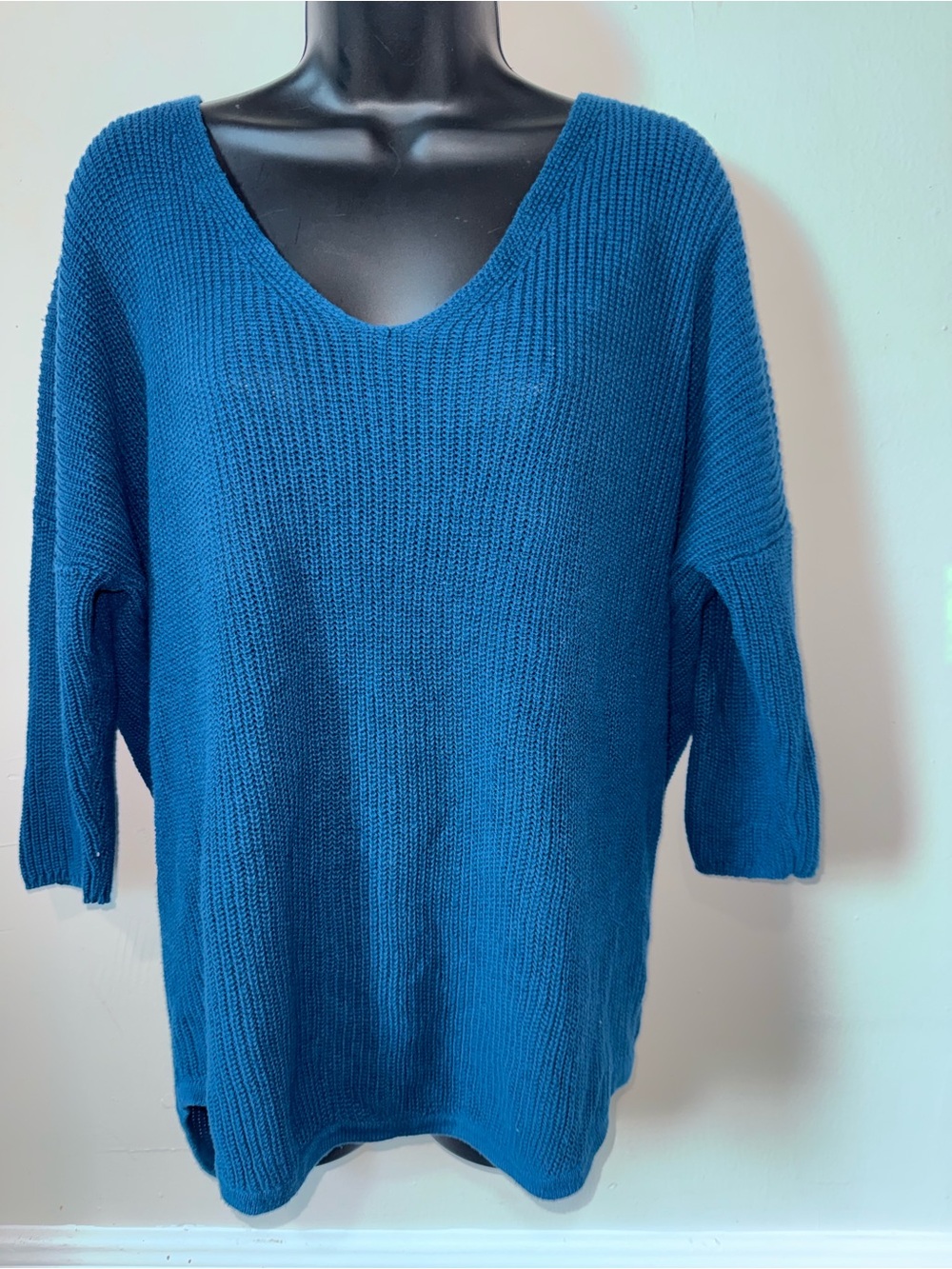 Express Teal V-Neck Knit Sweater
